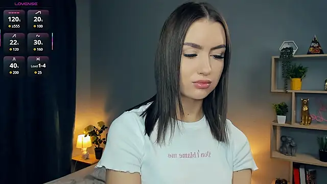 IsaVesco online show from October 2025 07:14:02 PM