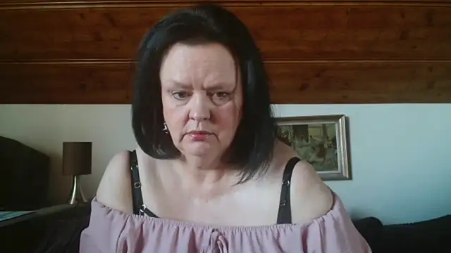 TiffanyMature online show from October 2025 09:17:01 AM