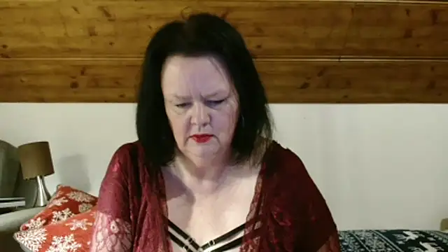 TiffanyMature online show from December 2025 09:19:02 PM