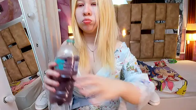 Melody Lolii online show from January 2026 06:13:02 PM