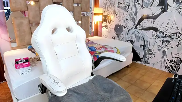 Melody Lolii online show from April 2026 09:39:33 PM