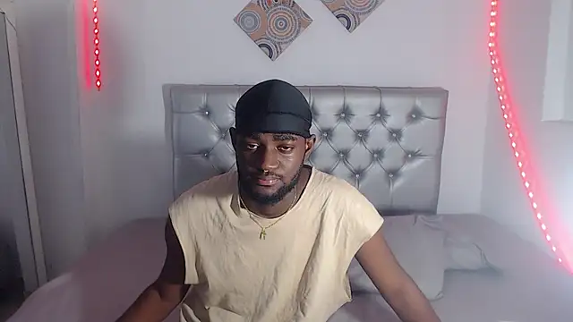 eebony stallion online show from December 2025 07:09:01 PM