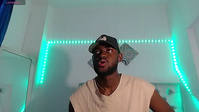 Snapshot of eebony_stallion chatting on January 2026 06:23:01 PM eebony stallion online show from January 2026 06:23:01 PM