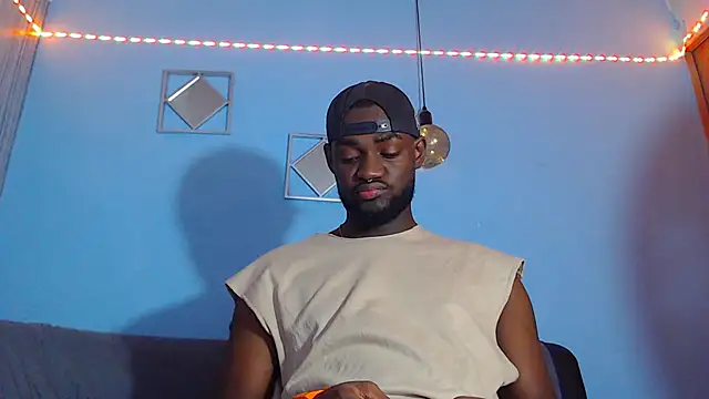 Snapshot of eebony_stallion chatting on February 2026 03:17:01 AM eebony stallion online show from February 2026 03:17:01 AM