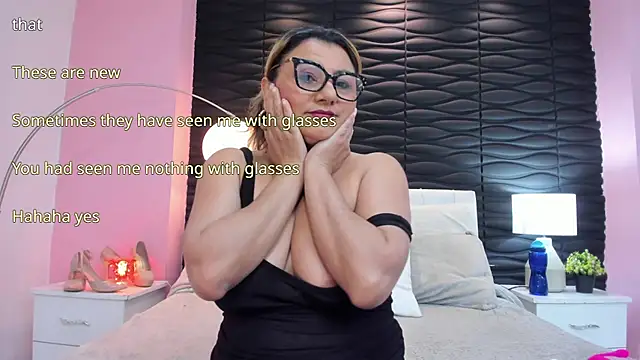 Snapshot of Nataly_Foley chatting on September 2025 12:49:02 PM Nataly Foley online show from September 2025 12:49:02 PM