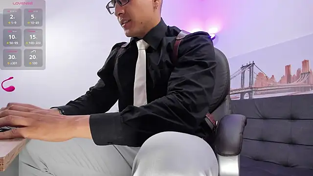 Dash Bukoski online show from September 2025 11:26:02 AM