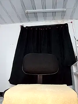 Victoriia-69 online show from November 2025 04:36:01 AM