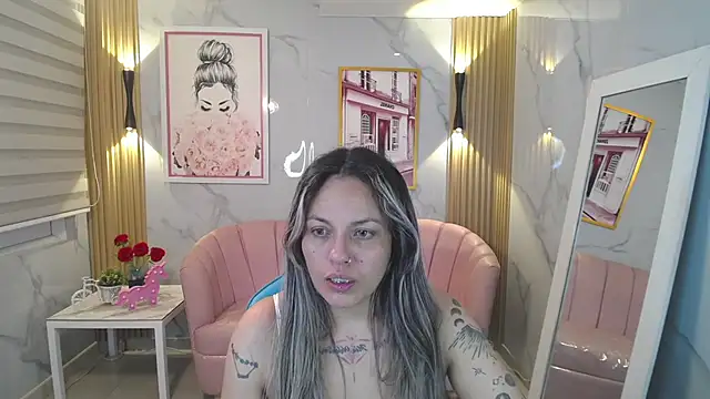 Jade Jones a online show from December 2025 03:37:02 AM