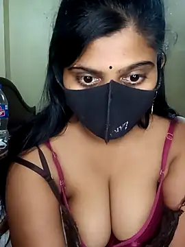 reena502 online show from April 2026 04:32:01 AM