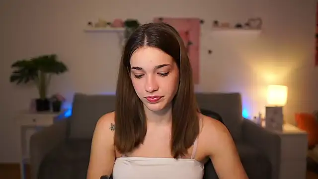 kissie cat online show from November 2025 06:40:02 PM