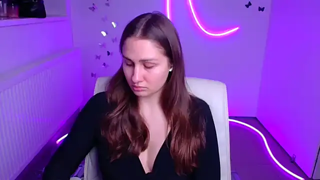 Stefanie Sweet online show from November 2025 12:40:01 PM