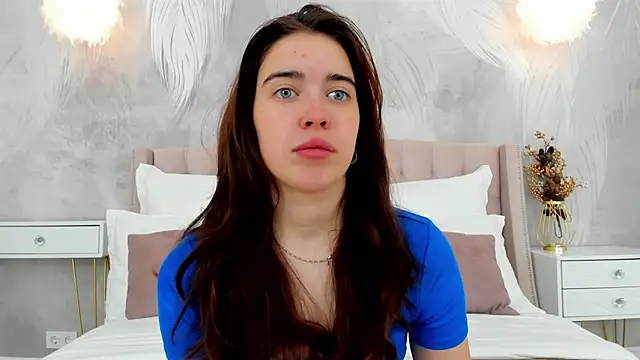 Snapshot of KimberlyBond chatting on October 2025 03:09:02 PM KimberlyBond online show from October 2025 03:09:02 PM