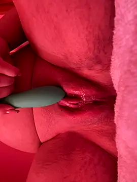 Snapshot of Celine_Seybell chatting on October 2025 12:48:02 PM Celine Seybell online show from October 2025 12:48:02 PM