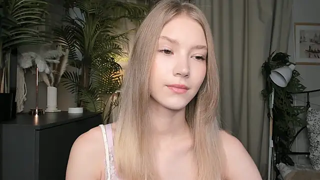 ChinBonnell online show from October 2025 05:40:01 AM