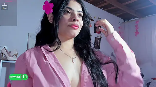 Snapshot of cristal_monroe chatting on October 2025 01:30:01 PM cristal monroe online show from October 2025 01:30:01 PM