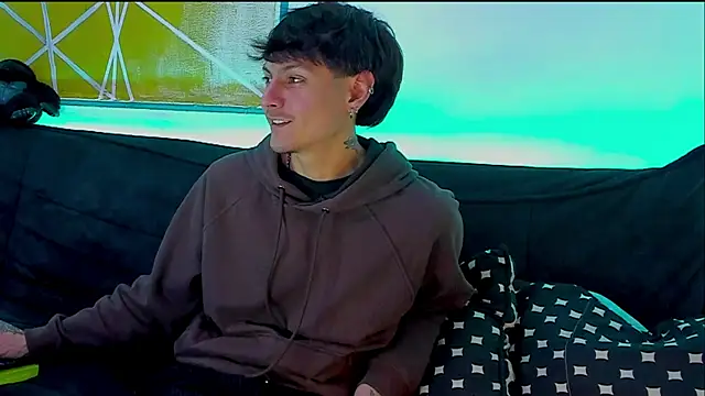 Dioniso guy8 online show from April 2026 08:39:01 PM