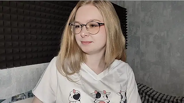 LiaVibes online show from March 2026 06:58:01 AM