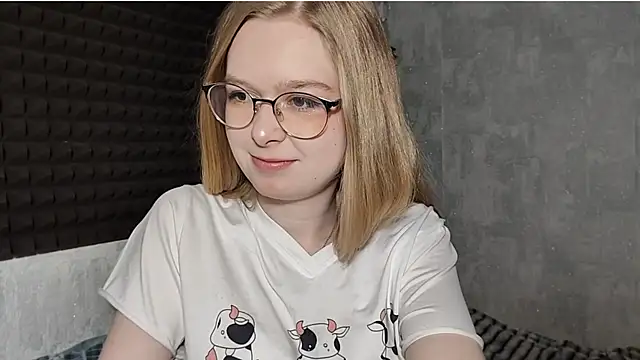 LiaVibes online show from March 2026 07:15:01 AM