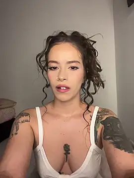 Snapshot of alysa_g_ chatting on October 2025 10:44:01 PM alysa g online show from October 2025 10:44:01 PM