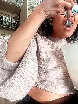 BiiancaEstradaa online show from February 2026 09:51:02 PM