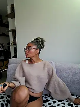 BiiancaEstradaa online show from July 2026 10:58:01 PM