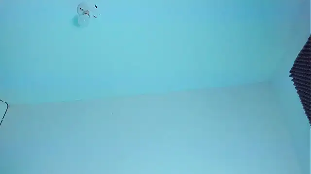 Snapshot of Ellope_ chatting on October 2025 11:09:02 PM Ellope online show from October 2025 11:09:02 PM