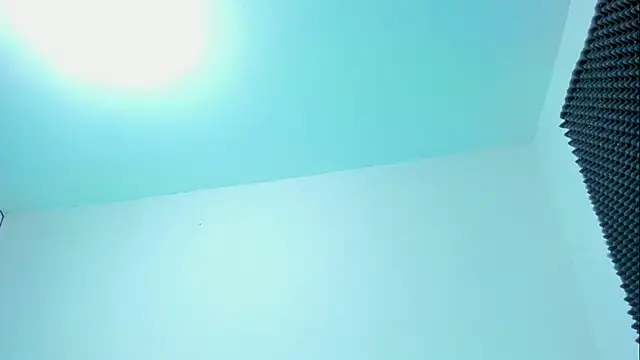 Snapshot of Ellope_ chatting on October 2025 11:16:02 PM Ellope online show from October 2025 11:16:02 PM