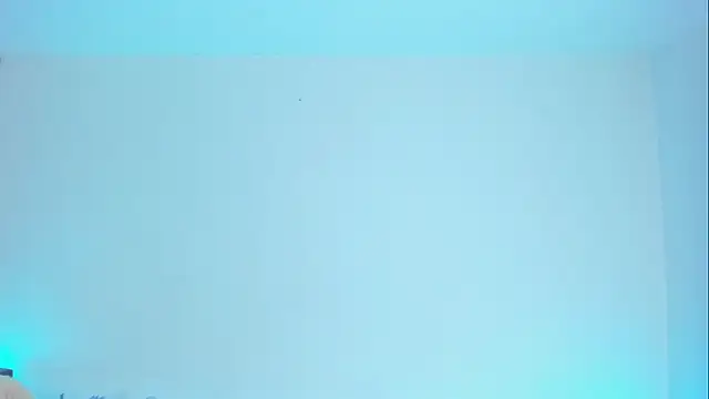 Im naho online show from April 2026 10:14:02 PM