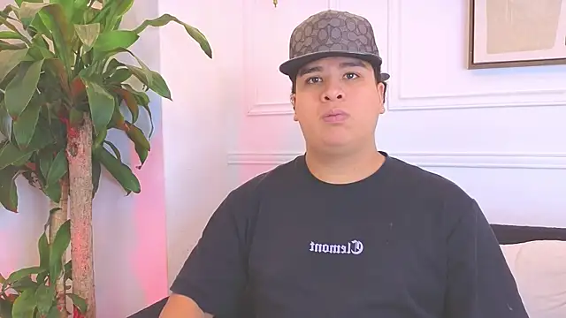 Naim Bennetsex online show from February 2026 02:21:01 AM