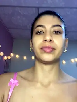 Lenapink19 online show from November 2025 11:38:01 PM