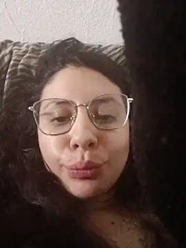 Snapshot of marmary84 chatting on June 2026 06:17:01 PM marmary84 online show from June 2026 06:17:01 PM