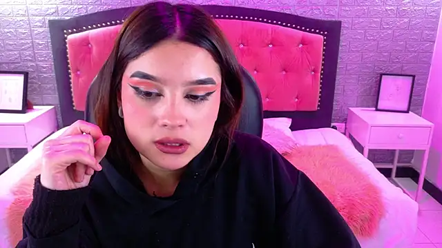 Natalie loffreda online show from September 2025 02:48:02 AM