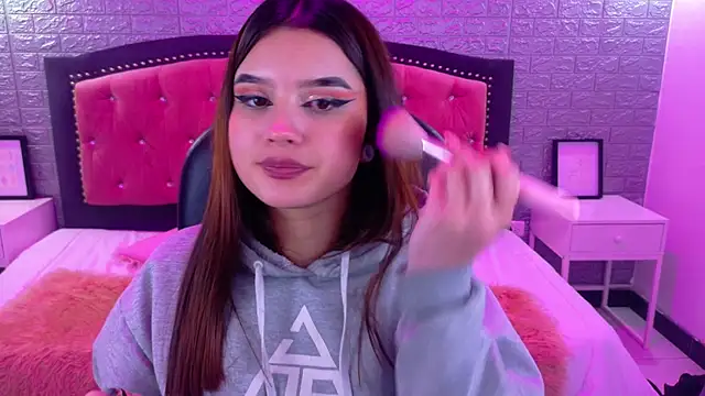 Natalie loffreda online show from October 2025 07:53:02 AM