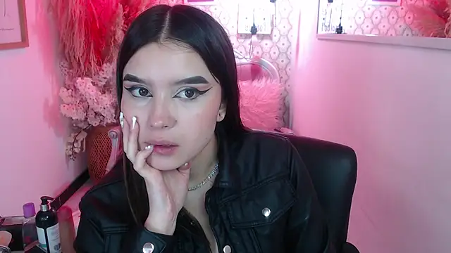 Natalie loffreda online show from November 2025 08:07:01 PM