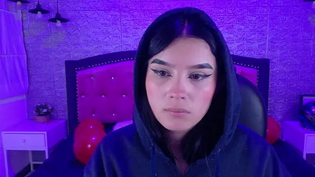 Natalie loffreda online show from February 2026 03:24:02 AM