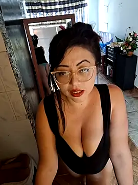 isa  crazy   online show from September 2025 07:27:02 PM