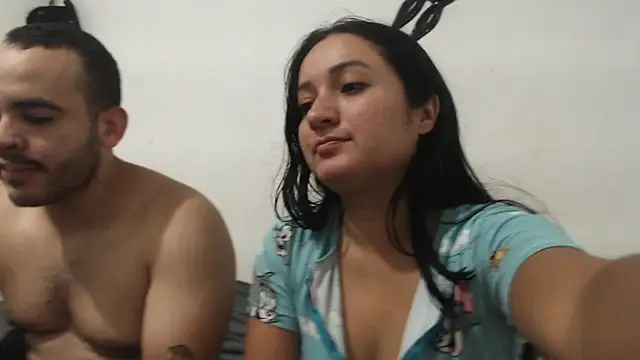 Ana ThiagoxX online show from September 2025 01:22:02 PM