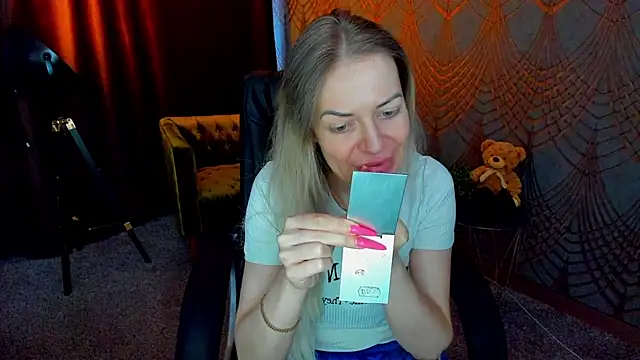 Snapshot of Anna_Snows chatting on June 2026 05:42:01 AM Anna Snows online show from June 2026 05:42:01 AM
