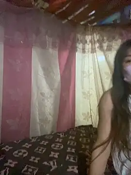 PhanHaa online show from October 2025 12:44:02 PM