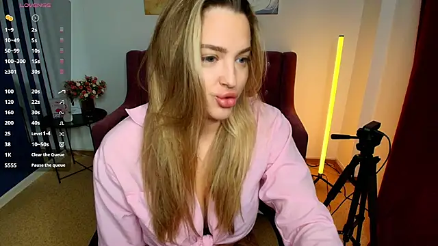 Emma  Ross online show from June 2026 02:17:01 AM