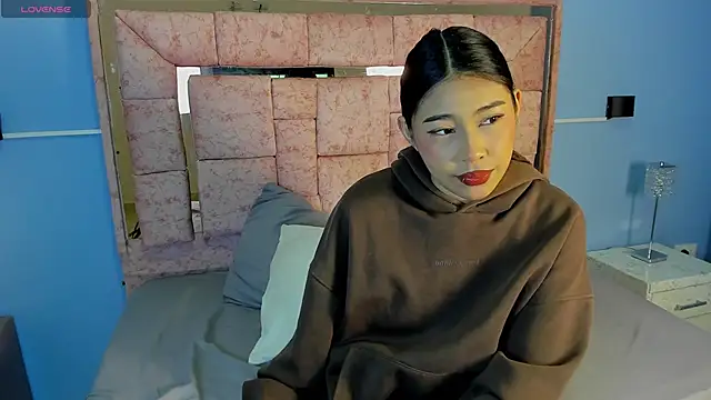 LICKY LOV online show from October 2025 03:14:01 AM