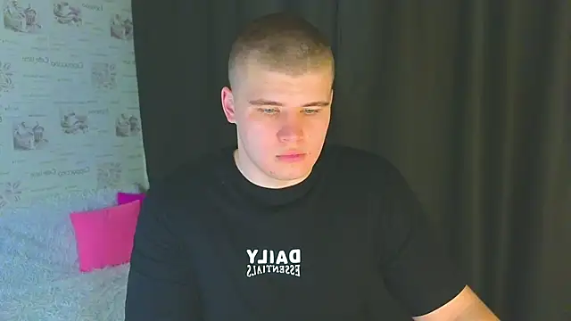 kittenmurr online show from September 2025 09:27:01 PM