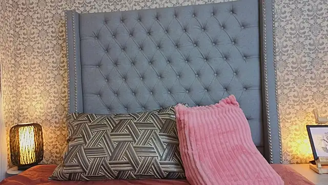 Abby roussee online show from February 2026 10:02:02 PM