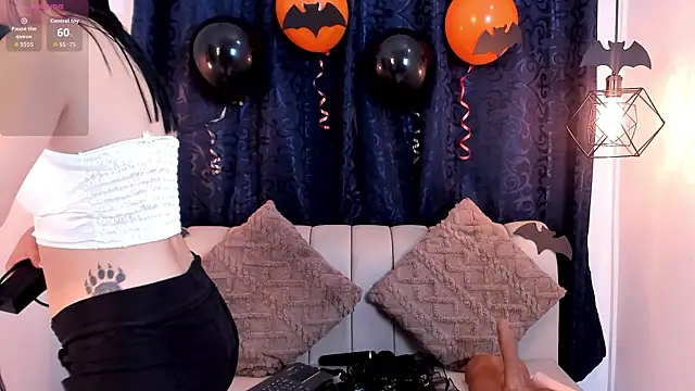 natasha moreno online show from October 2025 12:28:02 PM