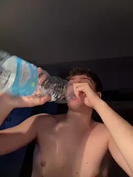 Snapshot of Fappatore_Nato05 chatting on September 2025 05:06:01 PM Fappatore Nato05 online show from September 2025 05:06:01 PM