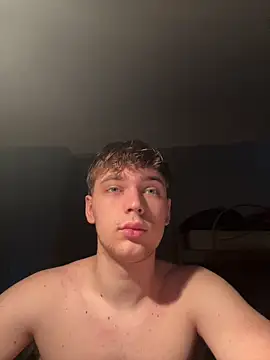 Snapshot of Fappatore_Nato05 chatting on September 2025 02:44:01 PM Fappatore Nato05 online show from September 2025 02:44:01 PM