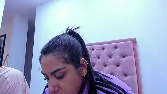 violet and myers online show from September 2025 11:44:01 AM