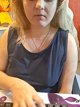 qSensi online show from October 2025 12:18:01 AM