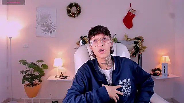 Luci Rose online show from November 2025 03:18:02 AM