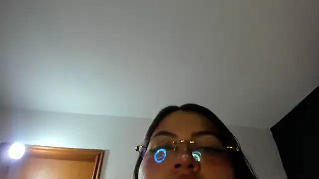 Snapshot of Tessa_Sinclaire chatting on June 2026 08:24:02 PM Tessa Sinclaire online show from June 2026 08:24:02 PM